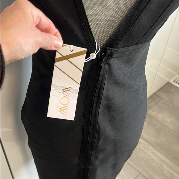 WOW COUTURE NWT Black Bodycon Bandaid Sleeveless Dress, Size L - Picture 4 of 11